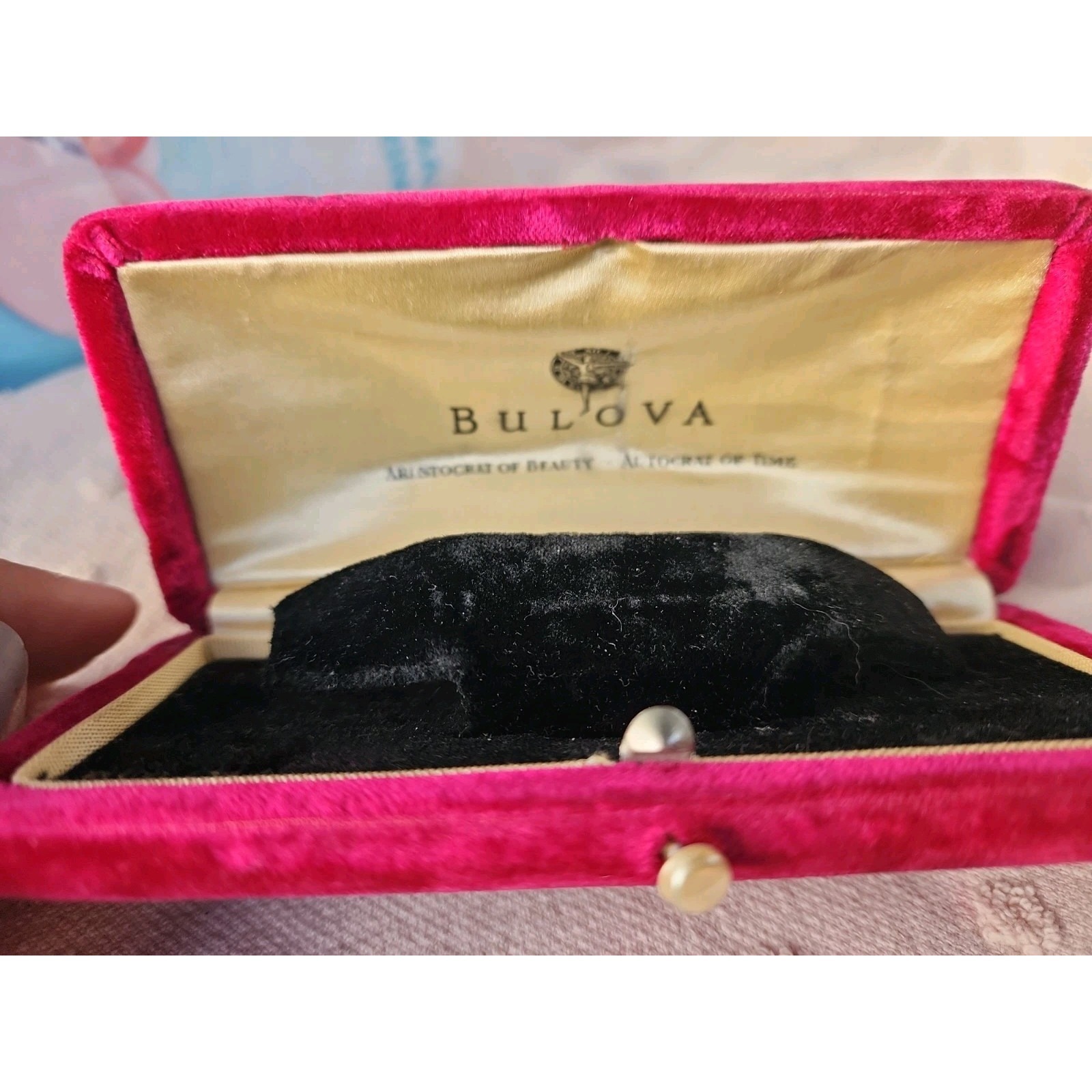Vintage Bulova Aristocrat Beauty Red Burgandy Velvet Watch Box Empty Case
